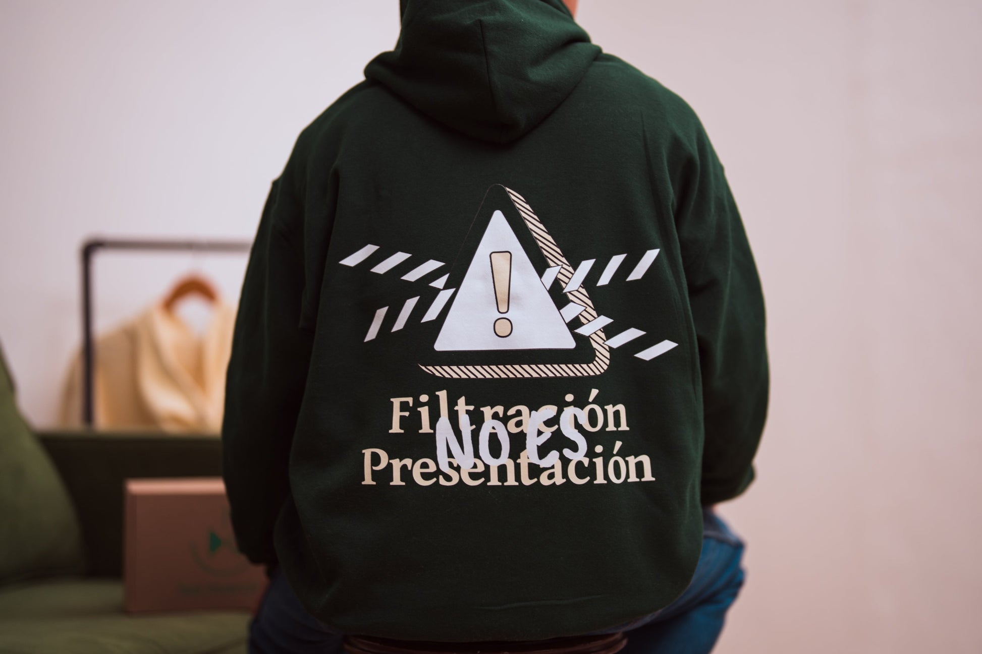 Hoodie Filtración No Es Presentación