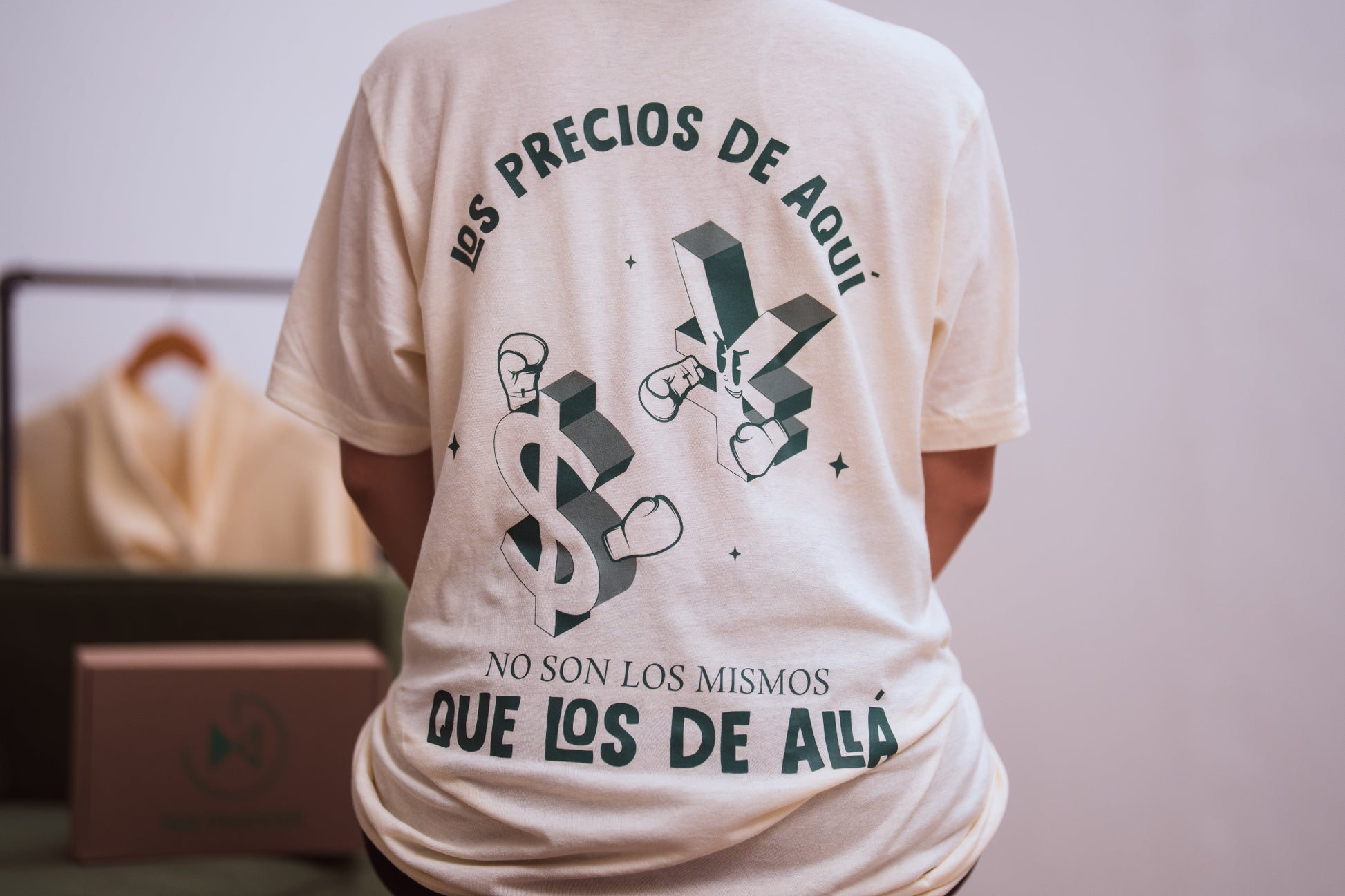 Playera los precios de aquí no son los mismos que los de allá
