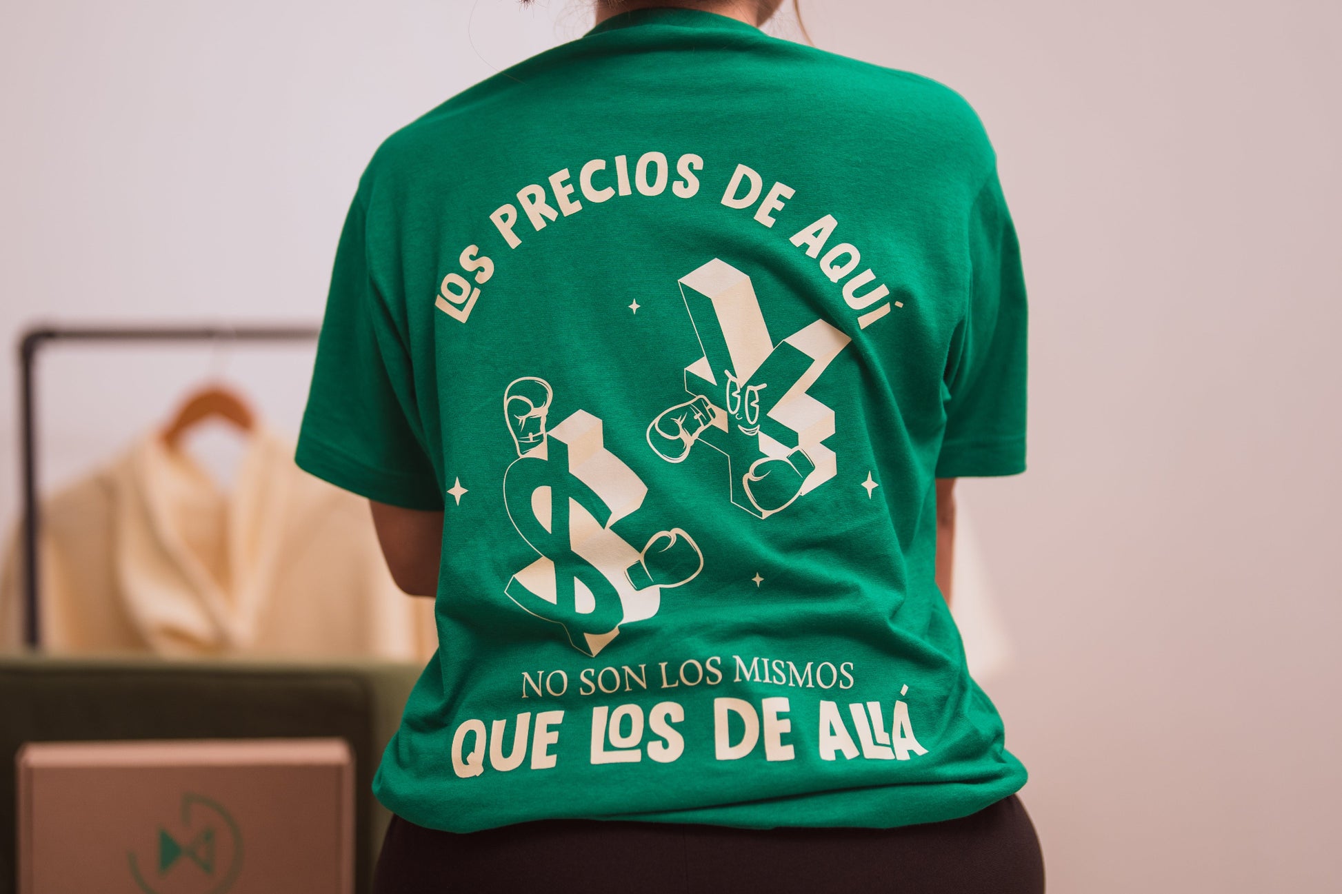 Playera los precios de aquí no son los mismos que los de allá