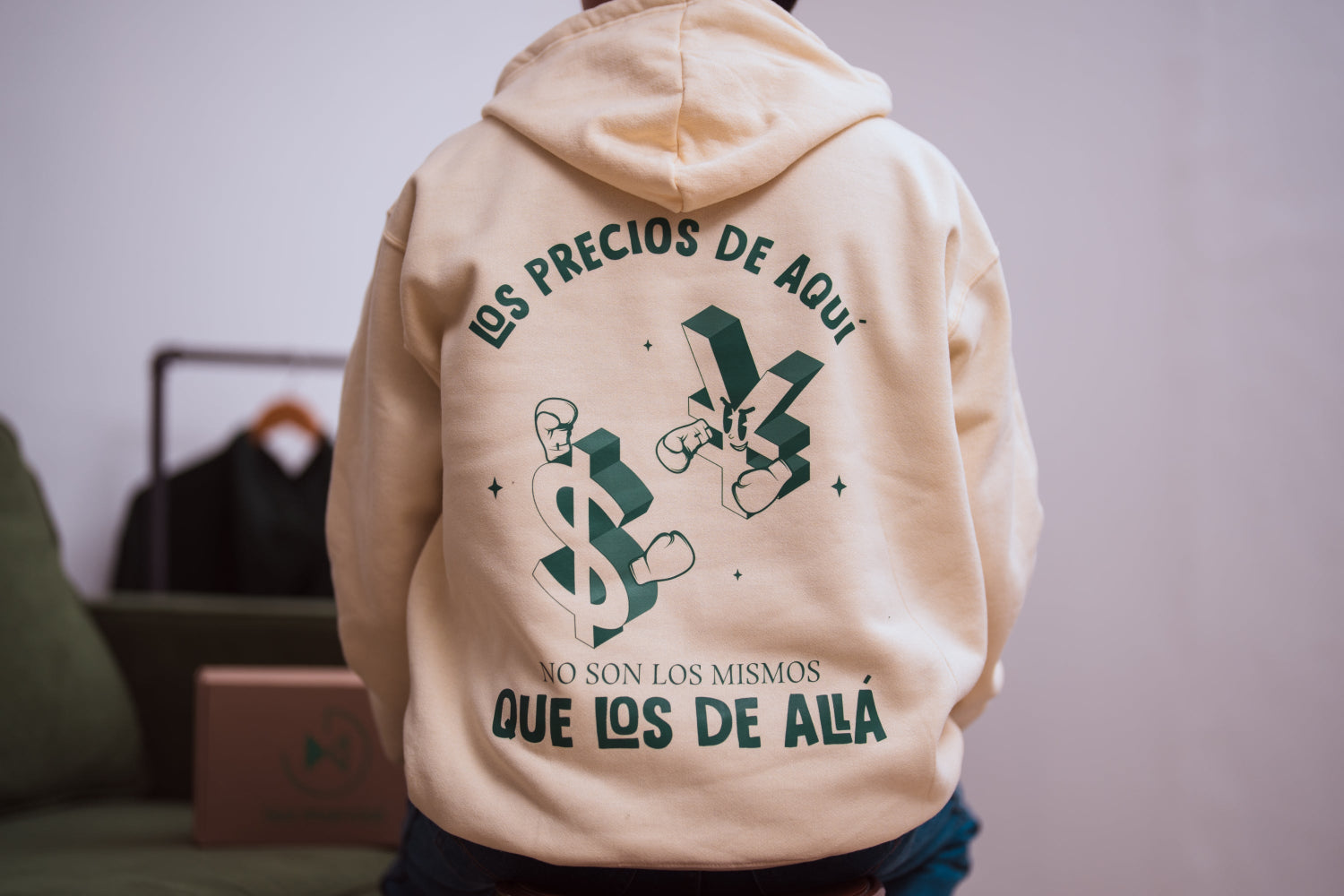Hoodie los precios de aquí no son los mismos que los de allá